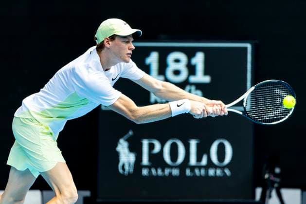 MELBOURNE, VIC - JANUARY 20: Jannik Sinner of Italy in action during Round 4 of the 2025 Australian Open on January 20 2025, at Melbourne Park in Melbourne, Australia. (Photo by Jason Heidrich Icon Sportswire) TENNIS: JAN 20 Australian Open EDITORIAL USE ONLY Icon250120086