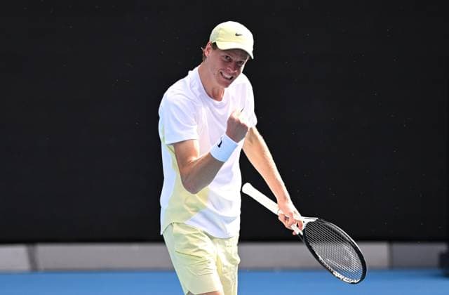 TENNIS AUSTRALIAN OPEN, Jannik Sinner of Italy celebrates after winning his round 4 match against Holger Rune of Denmark during the 2025 Australian Open at Melbourne Park in Melbourne, Monday, January 20, 2025. ( NO ARCHIVING, EDITORIAL USE ONLY, NO USE IN BOOKS WITHOUT CONSENT MELBOURNE VICTORIA AUSTRALIA  Copyright: xJAMESxROSSx 20250120136691105776