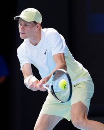 January 20, 2025: 1st seed JANNIK SINNER of Italy in action against 13th seed HOLGER RUNE of Denmark on Rod Laver Arena in a Men s Singles 4th round match on day 9 of the 2025 Australian Open in Melbourne, Australia. Cal Media Melbourne Australia - ZUMAc04_ 20250120_faf_c04_028 Copyright: xSydneyxLowx