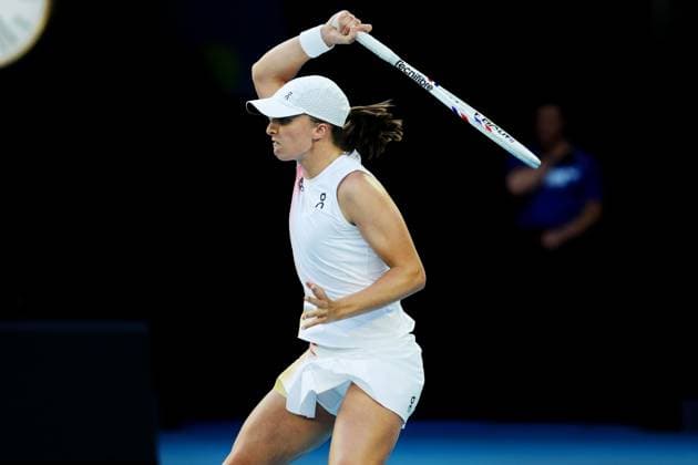 Iga Swiatek during her fourth round match against Lys on the Rod Laver Arena Australian Open, Day Nine, Tennis, Melbourne Park, Melbourne, Australia - 20 Jan 2025  Copyright: xRachelxBach Shutterstockx 15105043cd