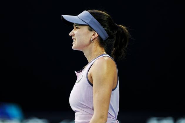 Eva Lys reacts during her fourth round match against Swiatek on the Rod Laver Arena Australian Open, Day Nine, Tennis, Melbourne Park, Melbourne, Australia - 20 Jan 2025  Copyright: xRachelxBach Shutterstockx 15105043cp