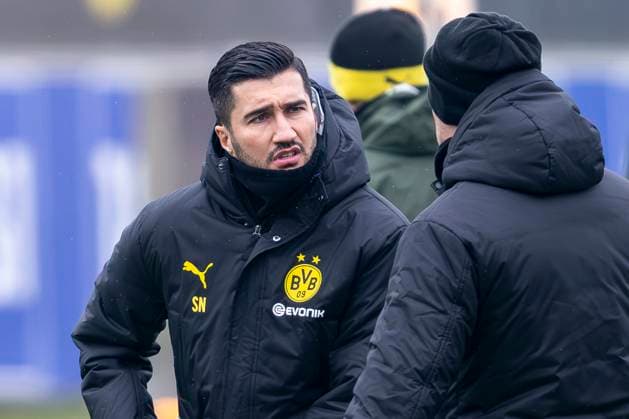 20 01 2025 Football Borussia Dortmund training ahead of the Champions League match at FC Bologna Dortmund coach Nuri Sahin listens Copyright: xDavidxInderliedx