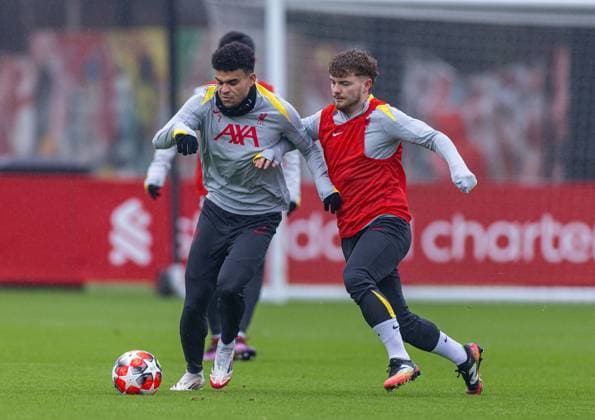 Football - UEFA Champions League - League Phase - Liverpool FC v LOSC Lille - MD-1 LIVERPOOL, ENGLAND - Monday, January 20, 2025: Liverpool s Luis Diaz (L) and Harvey Elliott during a training session at the AXA Training Centre ahead of the UEFA Champions League match between Liverpool FC and LOSC Lille. (Photo by David Rawcliffe Propaganda) LIVERPOOL AXA Training Centre MERSEYSIDE ENGLAND  Copyright: xDavidxRawcliffex P2025-01-20-Liverpool_Lille_MD-1-4