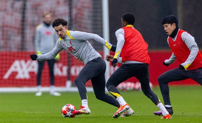 Football - UEFA Champions League - League Phase - Liverpool FC v LOSC Lille - MD-1 LIVERPOOL, ENGLAND - Monday, January 20, 2025: Liverpool s Curtis Jones during a training session at the AXA Training Centre ahead of the UEFA Champions League match between Liverpool FC and LOSC Lille. (Photo by David Rawcliffe Propaganda) LIVERPOOL AXA Training Centre MERSEYSIDE ENGLAND  Copyright: xDavidxRawcliffex P2025-01-20-Liverpool_Lille_MD-1-10