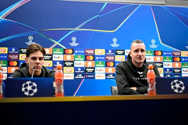 Club Brugge v Juventus - UEFA Champions League Media Activities 20 01 2025 BRUGGE, BELGIUM - JANUARY 20 : Hayen Nicky head coach of Club Brugge and Jashari Ardon midfielder of Club Brugge talking to the press during a press conference, PK, Pressekonferenz ahead of the UEFA Champions League 2024 25 League Phase MD7 match between Club Brugge and Juventus on January 20, 2025 in Brugge, Belgium, 20 01 2025 Brugge Belgium  Copyright: xNicoxVereeckenx