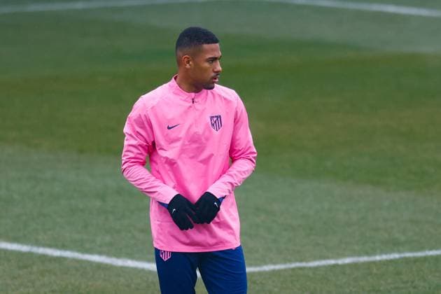 January 20, 2025, Majadahonda, Madrid, SPAIN: Samuel Lino of Atletico de Madrid looks on during the training day of Atletico de Madrid ahead of the UEFA Champions League, football match against Bayer 04 Leverkusen, at Ciudad Deportiva Wanda Atletico de Madrid on January 20, 2025, in Majadahonda, Madrid, Spain. Majadahonda SPAIN - ZUMAa181 20250120_zaa_a181_001 Copyright: xDennisxAgyemanx
