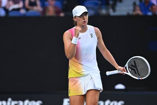 Australian Open - Womens Singles - Round 4 Iga Swiatek (POL) during her fourth round match at the 2025 Australian Open at Melbourne Park in Melbourne, Australia, on January 20, 2025. Photo by Corinne Dubreuil ABACAPRESS.COM Melbourne Australia  Copyright: xDubreuilxCorinne ABACAx