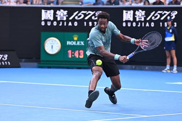 Australian Open - Gael Monfils Retires Against Ben Shelton - Round 4 Gael Monfils (FRA) during his fourth round match at the 2025 Australian Open at Melbourne Park in Melbourne, AUSTRALIA, on January 20, 2025. Photo by Corinne Dubreuil ABACAPRESS.COM Melbourne Australia  Copyright: xDubreuilxCorinne ABACAx