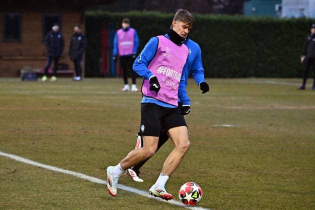 January 20, 2025, Zingonia, Italia: Atalanta s Charles de Ketelaere during a training session on the eve of the UEFA Champions League soccer match between Atalanta BC and Sturm Graz at Bortolotti Training Center in Zingonia, Italy, 20 January 2025. .ANSA MICHELE MARAVIGLIA Soccer: Champions League; Atalanta-Sturm Graz  - ZUMAa110 20250120_zaf_a110_028 Copyright: xMichelexMaravigliax