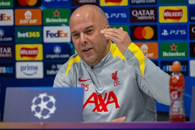 Football - UEFA Champions League - League Phase - Liverpool FC v LOSC Lille - MD-1 LIVERPOOL, ENGLAND - Monday, January 20, 2025: Liverpool s head coach Arne Slot during a press conference, PK, Pressekonferenz at Anfield ahead of the UEFA Champions League game between Liverpool FC and LOSC Lille. (Photo by David Rawcliffe Propaganda) LIVERPOOL Anfield MERSEYSIDE ENGLAND  Copyright: xDavidxRawcliffex P2025-01-20-Liverpool_Lille_MD-1-53
