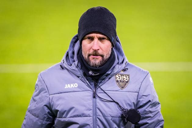SLOVAN BRATISLAVA - STUTTGART TEAM PRACTICE Head coach of Stuttgart Sebastian Hoeness during team practice ahead of UEFA Champions League, league phase football match between SK Slovan Bratislava and VfB Stuttgart. Bratislava, Slovakia, January 20, 2025. PUBLICATION NOT IN SLOVAKIA Copyright: xx 080A2492