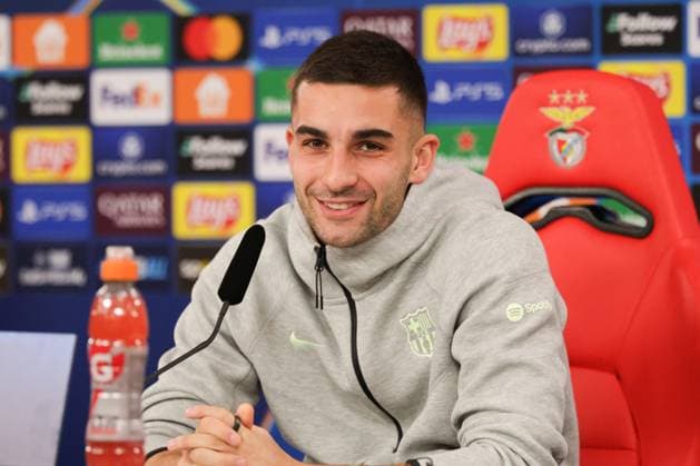 Portugal, Estadio do SL Benfica Lisbon 20. January 2025 Uefa Champions League phase 2024 25 Matchday 7, Pressekonferenz , Training S.L.Benfica - FC Barcelona, Barca v.l. Ferran Torres (FC Barcelona) bei der Pressekonferenz Copyright: HMBxMedia FernandoxSoares