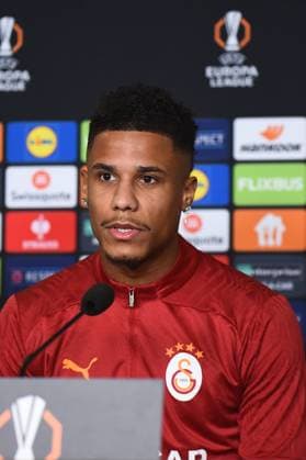 Player Ismael Jakobs of Galatasaray seen during the press conference, PK, Pressekonferenz a day before the UEFA Europa League game 7 Between Galatasaray and Dynamo Kiev in Istanbul at Rams Park Stadium , Istanbul , Turkey on January 20 , 2025. ( Photo by Seskimphoto ) Istanbul Turkey Istanbul Turkey Copyright: xSeskimphotox IsmaelJakobs_200125 (13)