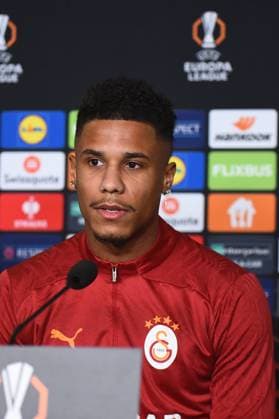 Player Ismael Jakobs of Galatasaray seen during the press conference, PK, Pressekonferenz a day before the UEFA Europa League game 7 Between Galatasaray and Dynamo Kiev in Istanbul at Rams Park Stadium , Istanbul , Turkey on January 20 , 2025. ( Photo by Seskimphoto ) Istanbul Turkey Istanbul Turkey Copyright: xSeskimphotox IsmaelJakobs_200125 (15)
