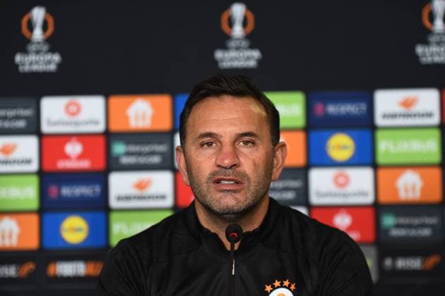 Coach Okan Buruk of Galatasaray seen during the press conference, PK, Pressekonferenz a day before the UEFA Europa League game 7 Between Galatasaray and Dynamo Kiev in Istanbul at Rams Park Stadium , Istanbul , Turkey on January 20 , 2025. ( Photo by Seskimphoto ) Istanbul Turkey Istanbul Turkey Copyright: xSeskimphotox Okan_Buruk_200125 (19)