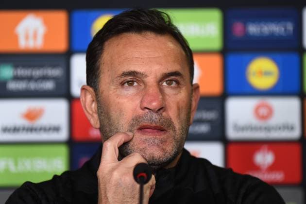 Coach Okan Buruk of Galatasaray seen during the press conference, PK, Pressekonferenz a day before the UEFA Europa League game 7 Between Galatasaray and Dynamo Kiev in Istanbul at Rams Park Stadium , Istanbul , Turkey on January 20 , 2025. ( Photo by Seskimphoto ) Istanbul Turkey Istanbul Turkey Copyright: xSeskimphotox Okan_Buruk_200125 (24)