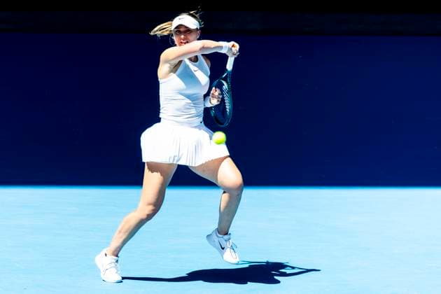 MELBOURNE, VIC - JANUARY 21: Paula Badosa of Spain in action during the Quarterfinals of the 2025 Australian Open on January 21 2025, at Melbourne Park in Melbourne, Australia. (Photo by Jason Heidrich Icon Sportswire) TENNIS: JAN 21 Australian Open EDITORIAL USE ONLY Icon250121004