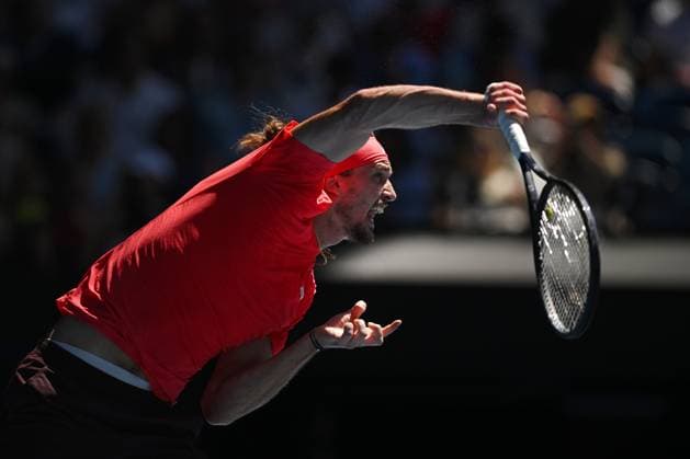 TENNIS AUSTRALIAN OPEN, Alexander Zverev of Germany during his 1 4 final match against Tommy Paul of USA during the 2025 Australian Open at Melbourne Park in Melbourne, Tuesday, January 21, 2025. ( NO ARCHIVING, EDITORIAL USE ONLY, NO USE IN BOOKS WITHOUT CONSENT MELBOURNE VICTORIA AUSTRALIA  Copyright: xLUKASxCOCHx 20250121110062882216