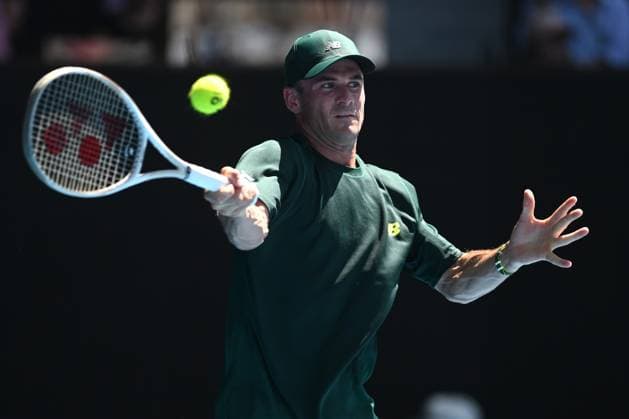 TENNIS AUSTRALIAN OPEN, Tommy Paul of USA during his 1 4 final match against Alexander Zverev of Germany during the 2025 Australian Open at Melbourne Park in Melbourne, Tuesday, January 21, 2025. ( NO ARCHIVING, EDITORIAL USE ONLY, NO USE IN BOOKS WITHOUT CONSENT MELBOURNE VICTORIA AUSTRALIA  Copyright: xLUKASxCOCHx 20250121187735855320