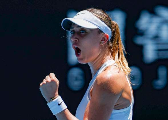 (250121) -- MELBOURNE, Jan. 21, 2025 -- Paula Badosa celebrates during the women s singles quarterfinals match between Coco Gauff of the United States and Paula Badosa of Spain at the Australian Open tennis tournament in Melbourne, Australia, Jan. 21, 2025. (Photo by Xinhua) (SP)AUSTRALIA-MELBOURNE-TENNIS-AUSTRALIAN OPEN-DAY 10 ChuxChen 