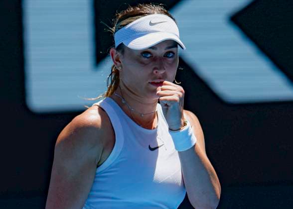 (250121) -- MELBOURNE, Jan. 21, 2025 -- Paula Badosa celebrates during the women s singles quarterfinals match between Coco Gauff of the United States and Paula Badosa of Spain at the Australian Open tennis tournament in Melbourne, Australia, Jan. 21, 2025. (Photo by Xinhua) (SP)AUSTRALIA-MELBOURNE-TENNIS-AUSTRALIAN OPEN-DAY 10 ChuxChen 