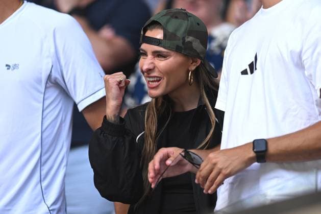 TENNIS AUSTRALIAN OPEN, Sophia Thomalla looks on as her boyfriend, Alexander Zverev of Germany competes during his 1 4 final match against Tommy Paul of USA during the 2025 Australian Open at Melbourne Park in Melbourne, Tuesday, January 21, 2025. ( NO ARCHIVING, EDITORIAL USE ONLY, NO USE IN BOOKS WITHOUT CONSENT MELBOURNE VICTORIA AUSTRALIA  Copyright: xLUKASxCOCHx 20250121146145708143