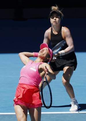 Tennis: Australian Open Miyu Kato (front) of Japan and Renata Zarazua of Mexico play against Gabriela Dabrowski of Canada and Erin Routliffe of New Zealand in the women s doubles quarterfinals at the Australian Open tennis tournament in Melbourne on Jan. 21. 2025.  A14AA0004020405P