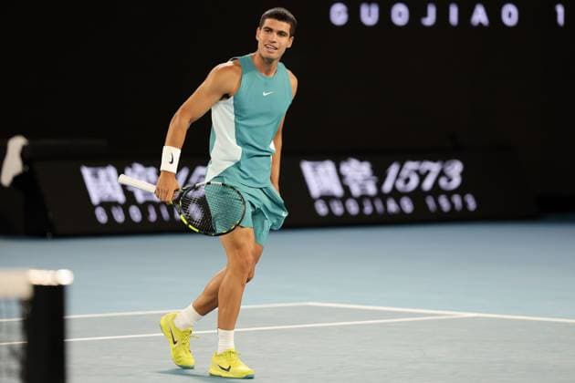 Carlos Alcaraz during his Quarter-final match against Djokovic in the Rod Laver Arena Australian Open, Day Ten, Tennis, Melbourne Park, Melbourne, Australia - 21 Jan 2025  Copyright: xRachelxBach Shutterstockx 15108797do