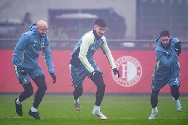 UEFA Champions League 2024-2025: training of Feyenoord Rotterdam - Gernot Trauner of Feyenoord, Jakub Moder of Feyenoord and Luka Ivanusec of Feyenoord during the training of Feyenoord in preparation of the UEFA Champions League duel against FC Bayern Munich at Trainingscomplex 1908 on 21 January 2025 in Rotterdam, The Netherlands. Copyright: xYannickxVerhoevenx