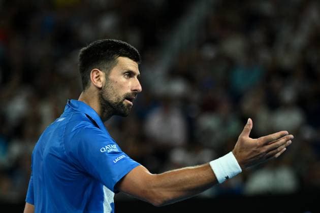 TENNIS AUSTRALIAN OPEN, Novak Djokovic of Serbia reacts during his 1 4 final match against Carlos Alcaraz of Spain during the 2025 Australian Open at Melbourne Park in Melbourne, Tuesday, January 21, 2025. ( NO ARCHIVING, EDITORIAL USE ONLY, NO USE IN BOOKS WITHOUT CONSENT MELBOURNE VICTORIA AUSTRALIA  Copyright: xJOELxCARRETTx 20250121159832416810