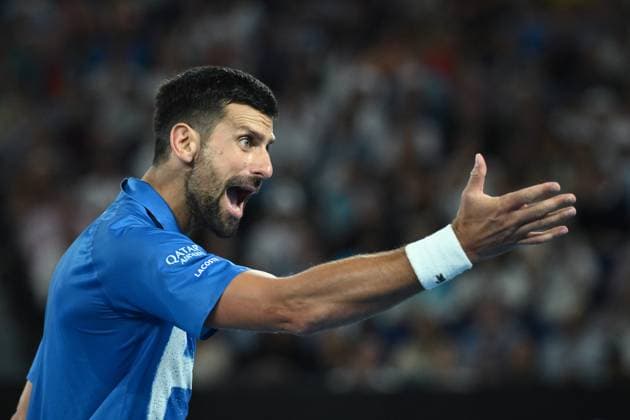TENNIS AUSTRALIAN OPEN, Novak Djokovic of Serbia reacts during his 1 4 final match against Carlos Alcaraz of Spain during the 2025 Australian Open at Melbourne Park in Melbourne, Tuesday, January 21, 2025. ( NO ARCHIVING, EDITORIAL USE ONLY, NO USE IN BOOKS WITHOUT CONSENT MELBOURNE VICTORIA AUSTRALIA  Copyright: xJOELxCARRETTx 20250121140783092101
