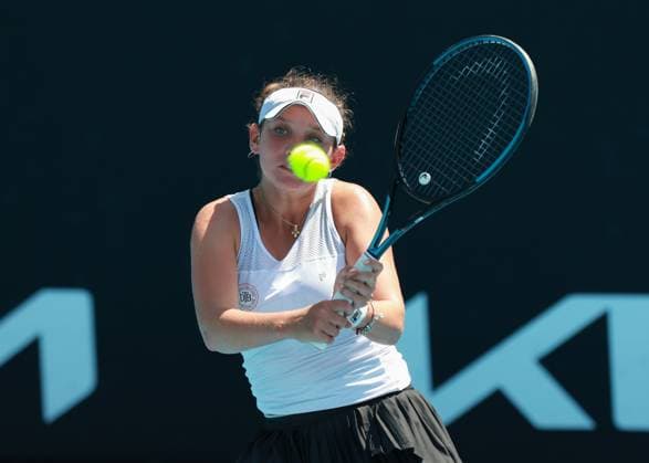 Sonja Zhenikhova GER , Girls Singles, Girls Singles, Australian Open 2025, Melbourne Park, Melbourne, Victoria, Australia Copyright: xJuergenxHasenkopfx