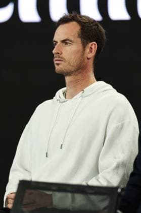 Novak Djokovic s coach Andy Murray watches on during his Quarter-final match against Alcaraz in the Rod Laver Arena Australian Open, Day Ten, Tennis, Melbourne Park, Melbourne, Australia - 21 Jan 2025  Copyright: xEllaxLing Shutterstockx 15108779aw