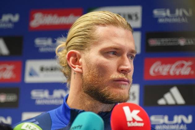Germany Football 2 Bundesliga 2024 2025, FC Schalke 04, Training Gelsenkirchen Loris Karius Schalke 04, 27 Press conference Copyright: xJOERANxSTEINSIEKx