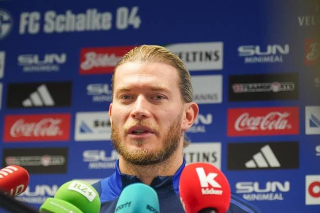 Germany Football 2 Bundesliga 2024 2025, FC Schalke 04, Training Gelsenkirchen Loris Karius Schalke 04, 27 Press conference Copyright: xJOERANxSTEINSIEKx