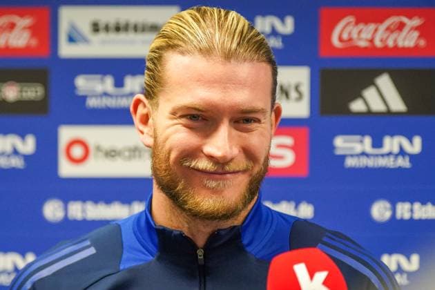 Germany Football 2 Bundesliga 2024 2025, FC Schalke 04, Training Gelsenkirchen Loris Karius Schalke 04, 27 Press conference Copyright: xJOERANxSTEINSIEKx