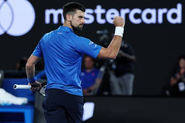Novak Djokovic celebrates during his Quarter-final match against Alcaraz in the Rod Laver Arena Australian Open, Day Ten, Tennis, Melbourne Park, Melbourne, Australia - 21 Jan 2025  Copyright: xEllaxLing Shutterstockx 15108779ch