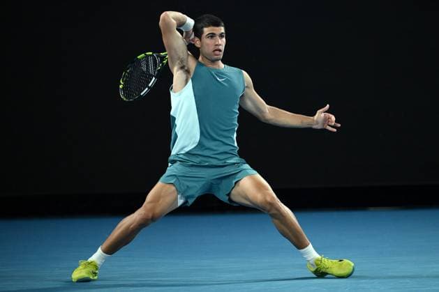 TENNIS AUSTRALIAN OPEN, Carlos Alcaraz of Spain during his 1 4 final match against Novak Djokovic of Serbia during the 2025 Australian Open at Melbourne Park in Melbourne, Tuesday, January 21, 2025. ( NO ARCHIVING, EDITORIAL USE ONLY, NO USE IN BOOKS WITHOUT CONSENT MELBOURNE VICTORIA AUSTRALIA  Copyright: xJOELxCARRETTx 20250121116032143575