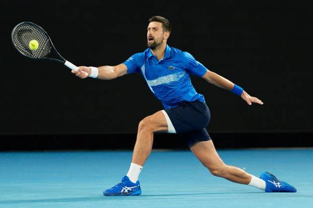January 21, 2025: 7th seed NOVAK DJOKOVIC of Serbia in action against 3rd seed CARLOS ALCARAZ of Spain on Rod Laver Arena in a Men s Singles Quarterfinals match on day 11 of the 2025 Australian Open in Melbourne, Australia. Cal Media Melbourne Australia - ZUMAc04_ 20250121_faf_c04_005 Copyright: xSydneyxLowx