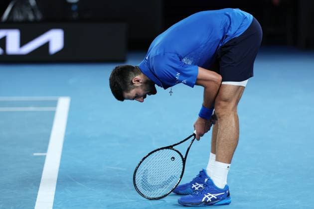 Novak Djokovic dejected during his Quarter-final match against Alcaraz in the Rod Laver Arena Australian Open, Day Ten, Tennis, Melbourne Park, Melbourne, Australia - 21 Jan 2025  Copyright: xEllaxLing Shutterstockx 15108779fa