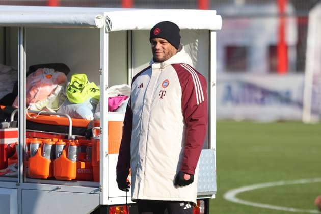 Coach Vincent Kompany, Portraet, Portrait, Football Final training FC Bayern Munich before UEFA Champions League match against Feyenoord Rotterdam 21 01 2025 Training ground, Säbenerstr PHOTO Mladen Lackovic LakoPress