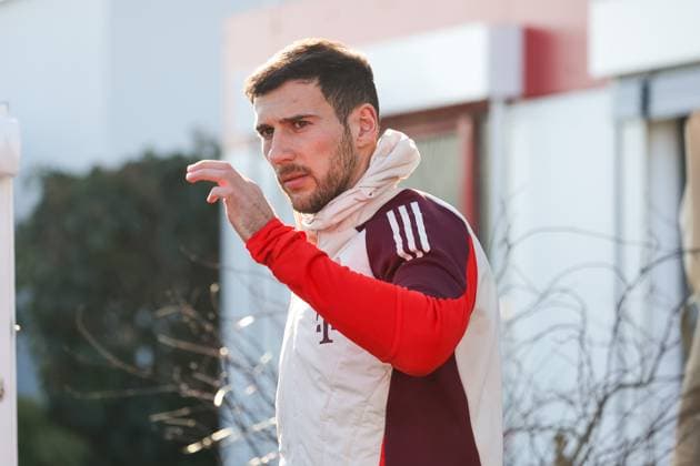 Leon Goretzka FC Bayern Muenchen, 08 comes out of the dressing room, on the way to the training ground, GER, Final training, FC Bayern Muenchen, Football, UEFA Champions League, Matchday 7, 2024 2025 season, 21 01 2025, GER, Final training, FC Bayern Muenchen, Football, UEFA Champions League, Matchday 7, 2024 2025 season, 21 01 2025 Muenchen Copyright: xEibner-Pressefoto JennixMaulx EP_JML