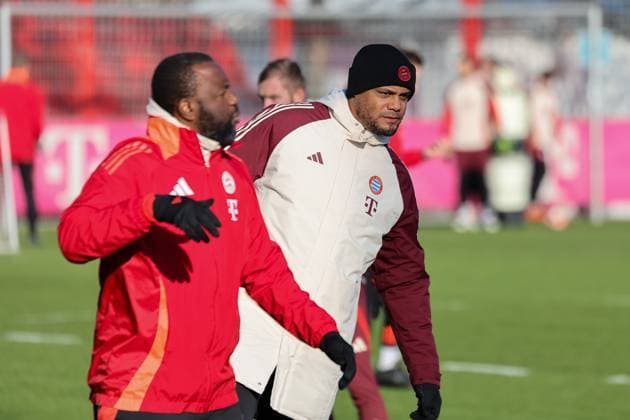 Vincent Kompany FC Bayern Muenchen, Head coach at training, GER, Final training, FC Bayern Muenchen, Football, UEFA Champions League, Matchday 7, 2024 2025 season, 21 01 2025, GER, Final training, FC Bayern Muenchen, Football, UEFA Champions League, Matchday 7, 2024 2025 season, 21 01 2025 Muenchen Copyright: xEibner-Pressefoto JennixMaulx EP_JML