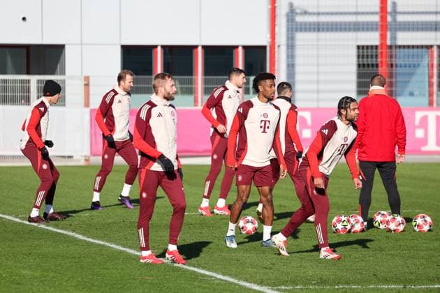 Players in training, Jamal Musiala FC Bayern Muenchen, 42 with Harry Kane FC Bayern Muenchen, 09 and Konrad Laimer FC Bayern Muenchen, 27 , with Leon Goretzka FC Bayern Muenchen, 08 and Alphonso Davies FC Bayern Muenchen, 19 , with Serge Gnabry FC Bayern Muenchen, 07 , GER, Final training, FC Bayern Muenchen, Football, UEFA Champions League, Matchday 7, 2024 2025 season, 21 01 2025, GER, Final training, FC Bayern Muenchen, Football, UEFA Champions League, Matchday 7, 2024 2025 season, 21 01 2025 Muenchen Copyright: xEibner-Pressefoto JennixMaulx EP_JML