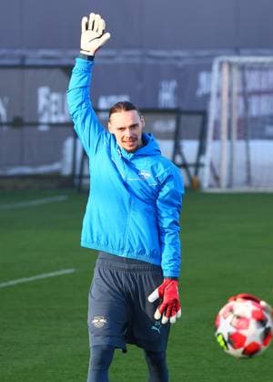 Leipzig, 21.01.2025, RBL Trainingszentrum, UEFA Champions League , RB LEIPZIG Training vor dem morgigen Spiel vs. Sporting Lissabon , Im Bild: Torwart Maarten Vandevoordt (26, RB Leipzig) , Nur zur redaktionellen Nutzung. Only editorial use. , Picture Point