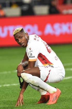 Victor Osimhen of Galatasaray reacts after the Turkish Super League match between Hatayspor and Galatasaray at Mersin Stadium in Mersin , Turkey on January 17 , 2025. ( Photo by Seskimphoto ) Hatayspor v Galatasaray - Turkish Super League 
