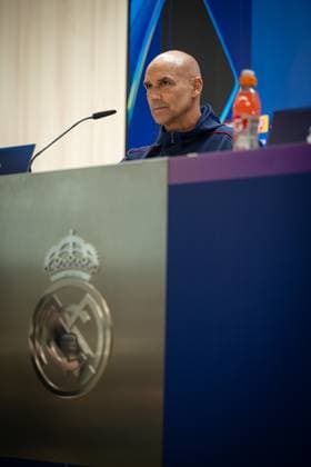 SOCCER - UEFA CL, Madrid vs RBS MADRID,SPAIN,21.JAN.25 - SOCCER - UEFA Champions League, Real Madrid CF vs Red Bull Salzburg, preview, press conference, PK, Pressekonferenz RBS. Image shows head coach Thomas Letsch (RBS).  GEPAxpictures xFelipexMondino