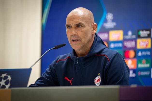SOCCER - UEFA CL, Madrid vs RBS MADRID,SPAIN,21.JAN.25 - SOCCER - UEFA Champions League, Real Madrid CF vs Red Bull Salzburg, preview, press conference, PK, Pressekonferenz RBS. Image shows head coach Thomas Letsch (RBS).  GEPAxpictures xFelipexMondino