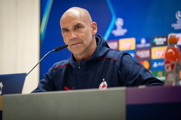 SOCCER - UEFA CL, Madrid vs RBS MADRID,SPAIN,21.JAN.25 - SOCCER - UEFA Champions League, Real Madrid CF vs Red Bull Salzburg, preview, press conference, PK, Pressekonferenz RBS. Image shows head coach Thomas Letsch (RBS).  GEPAxpictures xFelipexMondino