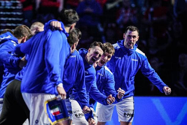 Italy after national anthem DEN, Czech Republic vs. Italy, Handball, IHF World Championship 2025, Main Group 1, Matchday 1, 21 01 2025 DEN, Czech Republic vs. Italy, Handball, IHF World Championship 2025, Main Group 1, Matchday 1, 21 01 2025 Herning Copyright: xEibner-Pressefoto MarcelxvonxFehrnx EP_MFN